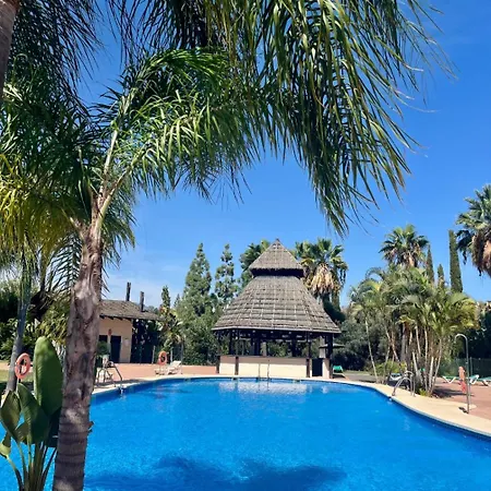 Penthouse With Private Solarium - Pool & Free Parking *