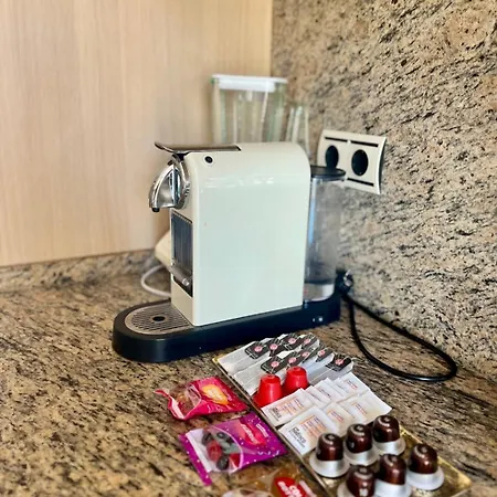 Apartment Penthouse With Private Solarium - Pool & Free Parking