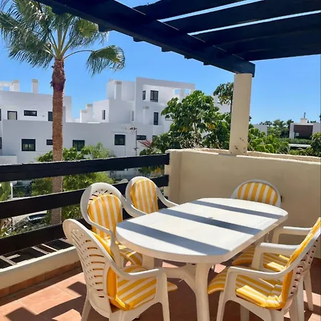 Daire Penthouse With Private Solarium - Pool & Free Parking Estepona