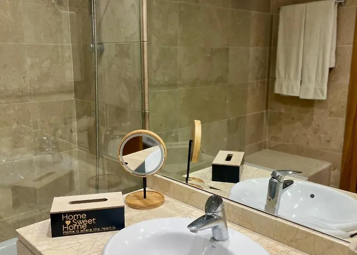 Apartman Penthouse With Private Solarium - Pool & Free Parking